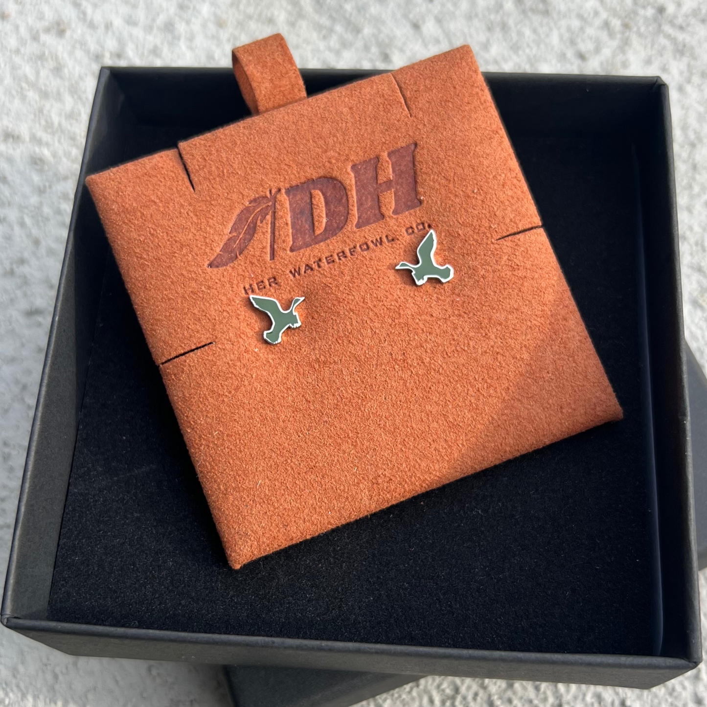 DH Duck Stud Earrings (OLIVE GREEN with Silver Edge)